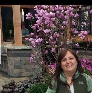 Meet your Posher, Mirela